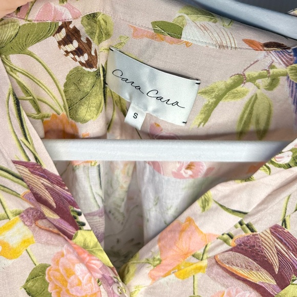 Pink blouse with long sleeve that tie and button closure floral - Picture 4 of 4